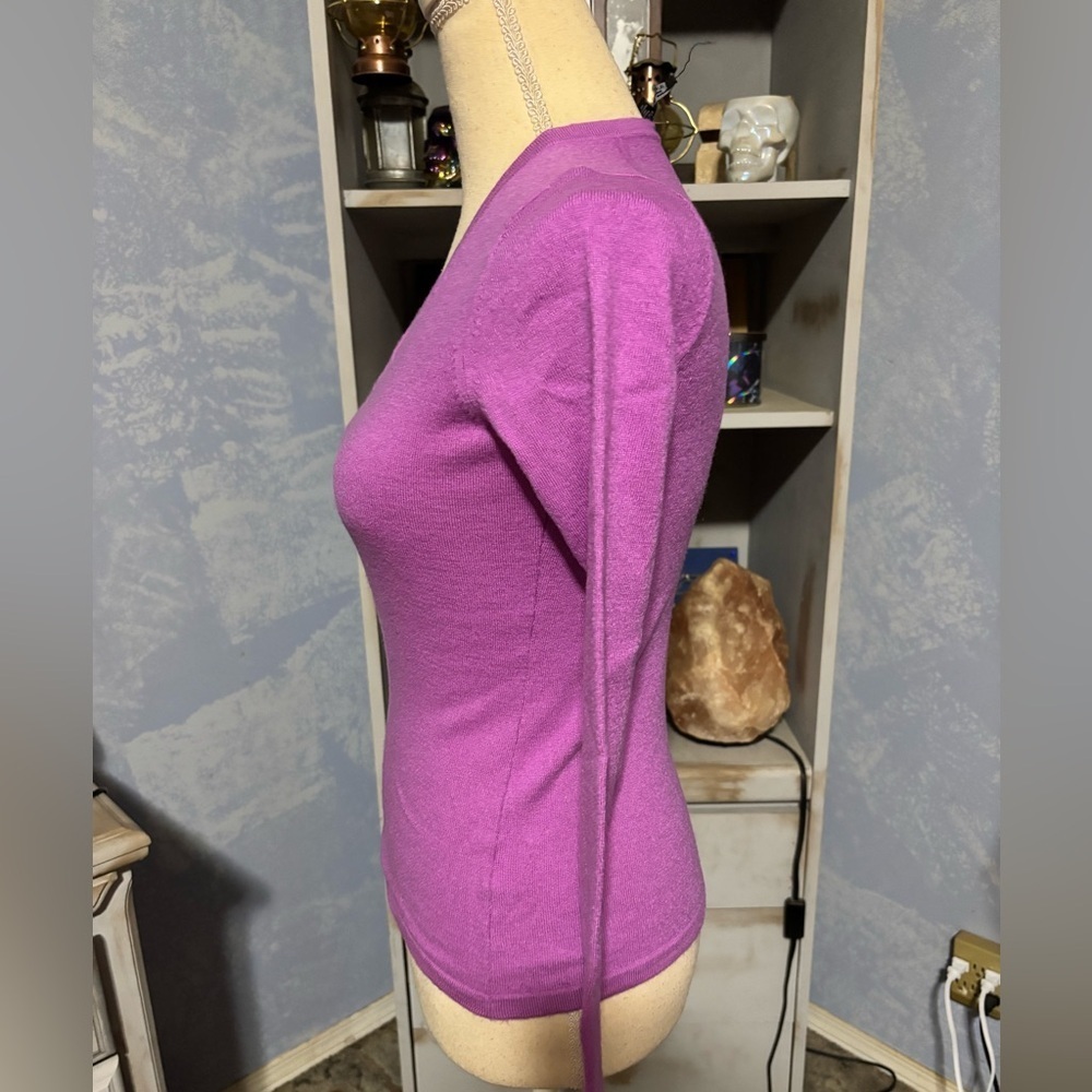Lord & Taylor Merino Wool Sweater Purple V Neck XS Preppy Classic - Picture 4 of 8